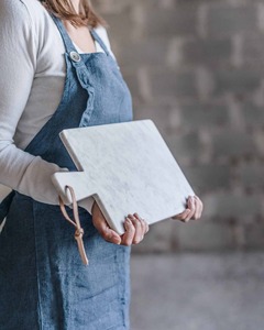 Planche à découper en marbre blanc uni de forme unique pour la coupe de cuisine Plateau de service élégant idéal pour la cuisson et les cadeaux - Product Image 3