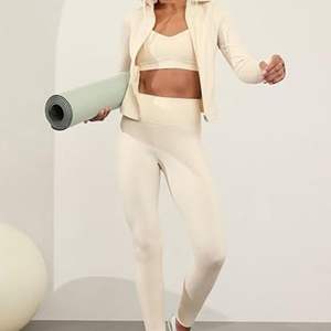 2025 nouveauté Logo personnalisé femmes Leggings | nouveauté pantalons de Yoga | Leggings de sport de haute qualité pour filles et femmes - Product Image 3