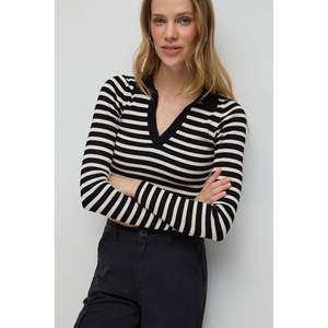 Pull en tricot rayé à col polo - Product Image 1