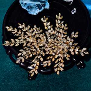 Bridella BHP438 Bandeau de mariée Champagne orné de strass et de perles - Product Image 3