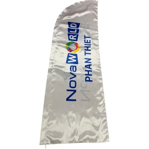 Bandera de Plumas Estilo Pennant con Asta de Aluminio, Impresión Digital en Poliéster, Pancarta Promocional Resistente para Deportes y Juegos - Product Image 2