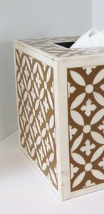 Boîte à mouchoirs en bois élégante faite à la main avec incrustation d'os support décoratif pour la maison et le bureau - Product Image 6