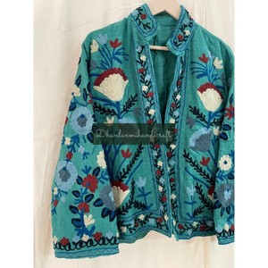 Venta al por mayor Uzbek Suzani algodón TNT tela bordado a mano Unisex fiesta desgaste chaqueta mujer abrigo Chaqueta corta - Product Image 2