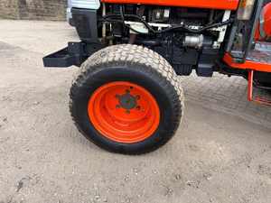 Tracteur compact 4x4 à transmission par engrenages L3830D 25 CV avec moteur et pompe, garantie 2 ans, origine Japon, haute productivité - Product Image 3