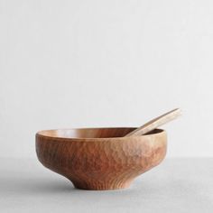 Bol de service décoratif en bois, centre de table de cuisine, bol à fruits en bois de luxe, finition naturelle, vaisselle artisanale pour mariage - Product Image 3
