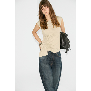 ETHIQUET JASMINIUM Blusa de mujer con cuello redondo y sin mangas con detalle de fruncido en la parte delantera - Product Image 1