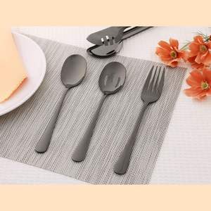 Ensemble de couverts en métal en acier inoxydable prêts pour le dîner, conçus pour une durabilité durable, une élégance et des repas fréquents en famille - Product Image 5