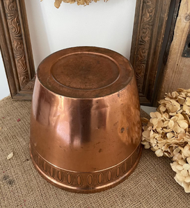 Jardinières en cuivre de nouvelle conception avec supports, pots de fleurs modernes pour jardin et intérieur, écologiques, sculptés à la main, personnalisés pour un usage domestique - Product Image 4