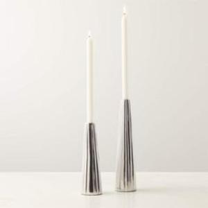 Elegante portavelas de aluminio con Diseño Artesanal único y atractivo estético moderno para un ambiente interior sofisticado - Product Image 3