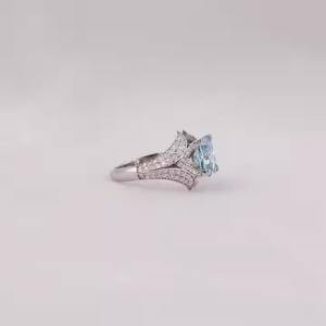 Anillo de Compromiso de Oro Sólido de 14 Quilates con Diamante Cultivado en Laboratorio, Corte Radiante Azul, Personalizado, Certificado por IGI, Unisex - Product Image 2