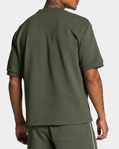 T-shirt et short surdimensionnés en kaki personnalisés pour hommes, avec passepoil, en coton respirant, tendance, pour la salle de sport et le streetwear - Product Image 4