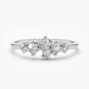 Bague en Moissanite Ronde de 1 Carat avec Grappe - Product Image 3