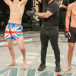 กางเกงมวยไทยสำหรับผู้ชาย แบบมืออาชีพ สำหรับฝึกซ้อมและแข่งขัน ขายส่ง คุณภาพสูง ระบายอากาศได้ดี - Product Image 5