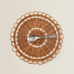 Assiettes de table écologiques en rotin pour décorations de mariage et tables à manger - Product Image 1