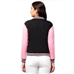 แจ็คเก็ตวาร์ซิตี้พรีเมียมสำหรับผู้หญิง พร้อมซับในขนแกะนุ่ม ปักลายปะติด และดีไซน์สไตล์สปอร์ต สำหรับสวมใส่ในชีวิตประจำวัน - Product Image 4