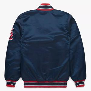 Chaqueta de béisbol de satén de moda personalizada Chaqueta universitaria de estilo retro con mangas de color de contraste - Product Image 6