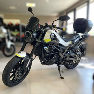 BENELLI Leoncino 250 Streetbike Premium Moto 250cc pour la conduite urbaine - Product Image 1