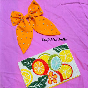 Diadema de tela personalizada de lujo a la moda, diadema de moda con cuentas de diamantes de imitación de cristal blanco, diadema de moda anudada hecha a mano - Product Image 4