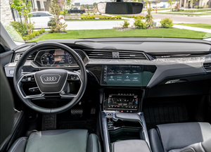 AUDI E-TRON SPORTBACK 2021 USADO, Volante a la Izquierda/Derecha - Product Image 3
