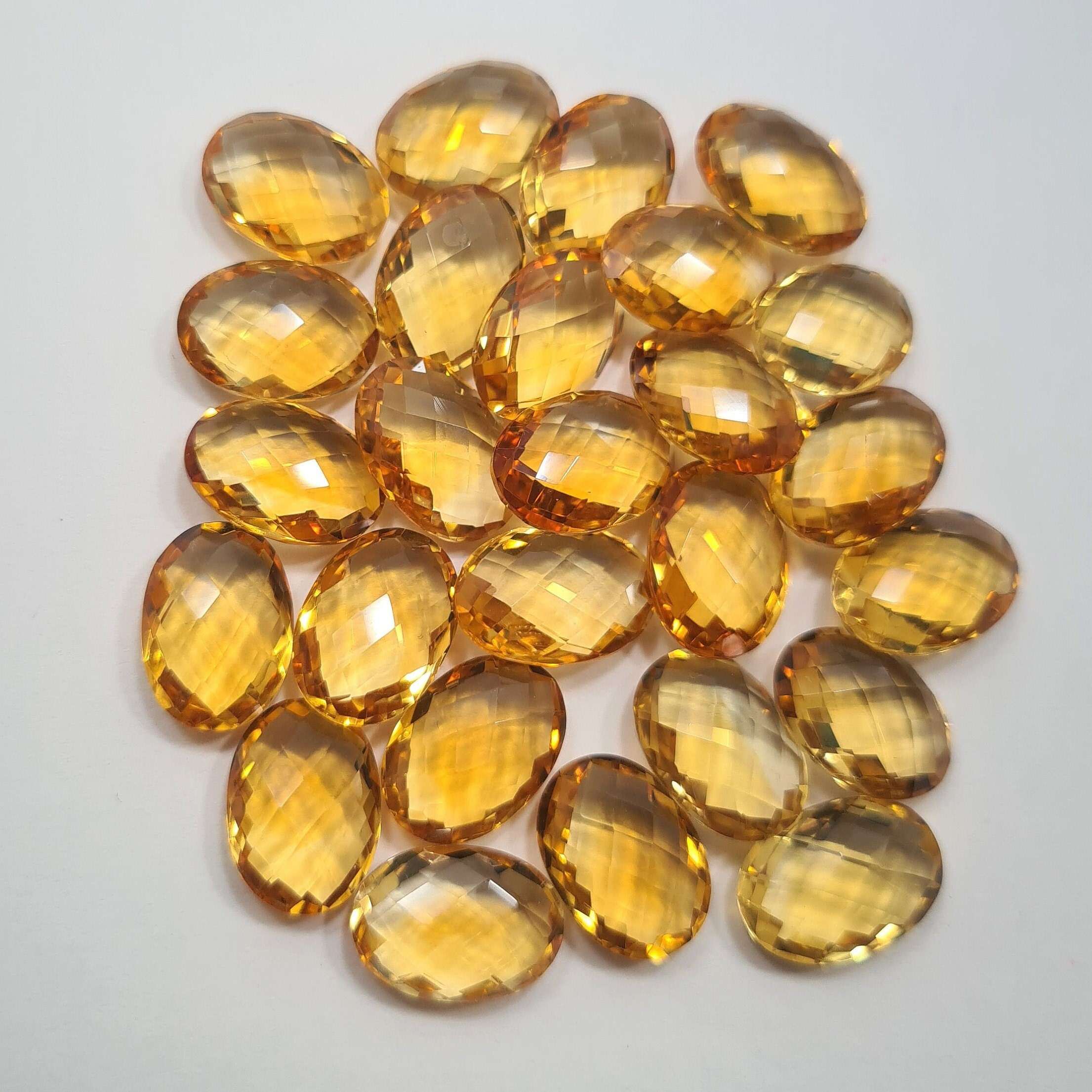 สีเหลือง