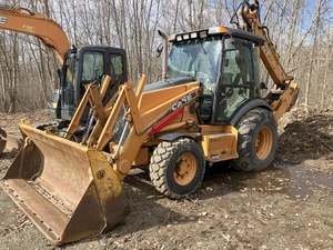 Retroexcavadora Usada en Venta, Modelo 2020, 580M, Carga Nominal de 15 Toneladas, Motor Perkins - Product Image 5