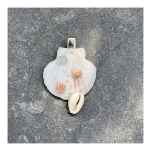 Barrettes en coquille naturelle avec inspiration océanique, idéales pour les fêtes côtières, les événements de voyage et les idées de style de villégiature - Product Image 1