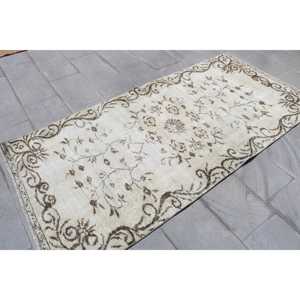 พรมวินเทจสไตล์ตุรกี ขนาด 3.6x7.7 ฟุต สีขาวน้ำตาลลายตาราง - Product Image 4