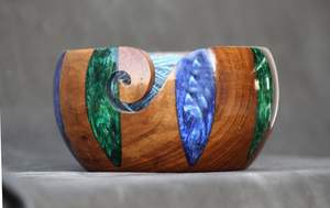 Cuenco de hilo de madera grande y mediano, soporte de hilo de resina auténtico, regalo para tejer, soporte de hilo de ganchillo - Product Image 5