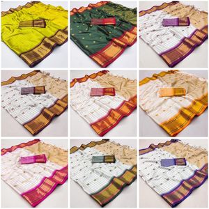 Sari de mariée en tissu léger de créateur pour les fêtes, les événements et les célébrations spéciales pour les mariages indiens et pakistanais - Product Image 2
