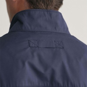 Elegante Chaqueta ligera para hombre: alta calidad, cómoda e ideal para atuendos modernos e informales - Product Image 4