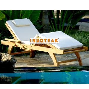 Chaise longue de patio en bois massif de luxe d'Indonésie, mobilier d'extérieur, lit de repos pour hôtel, cour, parc et villa - Prix de gros - Product Image 3