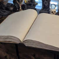Libro de Hechizos Pagano de Cuero Hecho a Mano con Estampado de Estrellas de 8x6 Pulgadas, Correa con Pentagrama, Grimoire, Libro Wiccano de Sombras, Brujería Vintage, Halloween