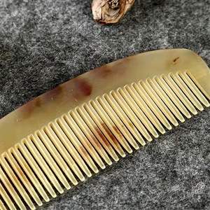 Peine de masaje de cuerno de búfalo blanco Natural - Product Image 6