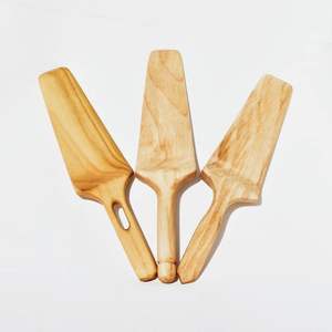 Ensemble de couverts à manche en bois personnalisé couverts en bois de manguier avec cuillères, fourchettes et couteau à beurre pour une cuisine élégante - Product Image 2