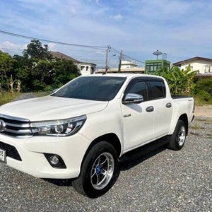 Toyota Hilux 4x4 usado nuevo, cabina doble, volante a la derecha, SUV, camioneta, asientos de cuero, cámara trasera, gasolina y opciones de combustible eléctrico - Product Image 6