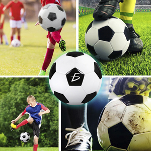 Pallone da Calcio Tradizionale di Alta Qualità # Pallone da Calcio in PVC Taglia 4, Cucito a Macchina, Termosaldato, Logo Personalizzabile, Goditi lo Sport con Stile - Product Image 1