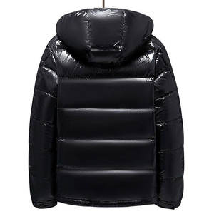 Vente en gros de vestes bouffantes pour hommes en polyester 100% imperméables chaudes pour l'extérieur avec logo brodé personnalisé - Product Image 3