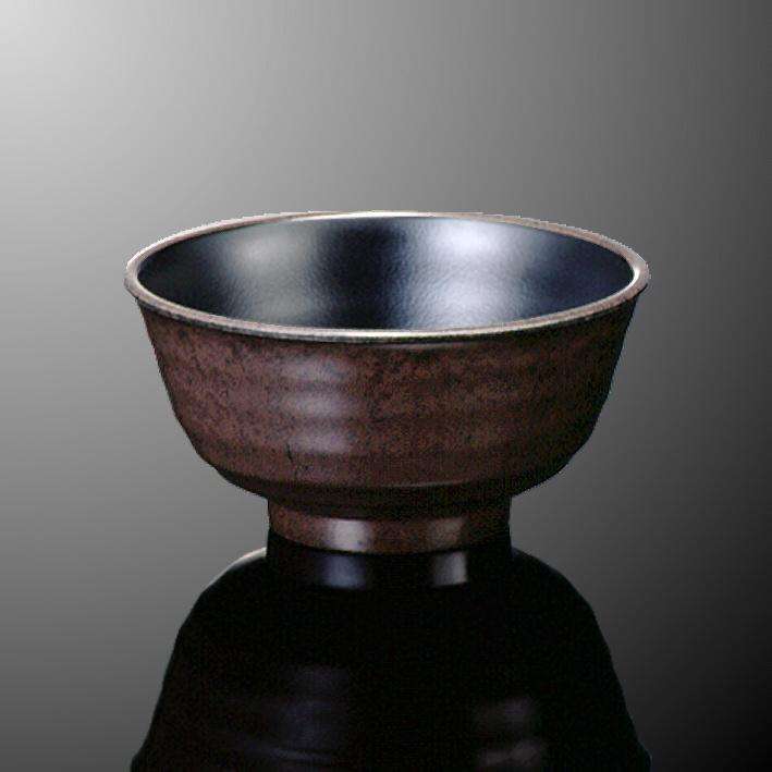 สีน้ำตาล