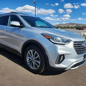 2017 hyunda Santa Fe SE - Product Image 1
