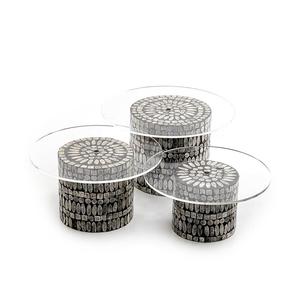 Serveur à gâteau en bois et nacre avec couvercle en acrylique, forme carrée, taille personnalisée, support pour gâteaux et chocolats - Product Image 3