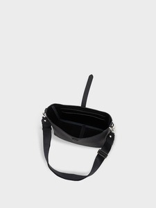 Sac hobo vintage en cuir véritable noir pour femme, bandoulière large, sac à bandoulière, sac seau souple et décontracté, minimaliste et tendance - Product Image 4