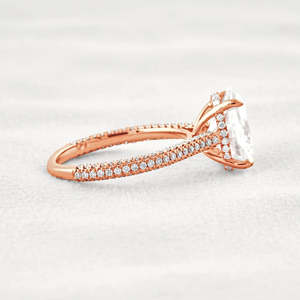 Anillo de compromiso de moissanita de corte ovalado de plata 925 Juego de pavé Style33 - Product Image 3