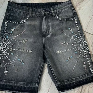 Shorts en jean pour homme, taille mi-haute, grande taille, style streetwear, respirant, délavage foncé, orné de strass tissés, imprimé en laine peignée - Product Image 3