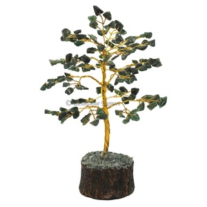 Vente en gros d'aventurine faite à la main arbre de pierres précieuses vert foncé avec fil d'or et 150 puces pour l'amour Feng Shui et la décoration intérieure - Product Image 1