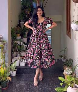 Vestido de una pieza con estampado Floral de Georgette negro para mujer, vestido de diseñador para fiesta de boda, traje de estilo largo de seda, modelo indio - Product Image 1