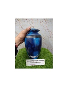 Urna de aluminio de cremación memorable para cenizas humanas, urnas de cremación para adultos personalizadas pulidas brillantes hechas a mano por Brassworld India - Product Image 1