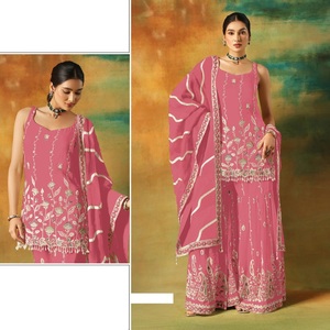 Costume pakistanais élégant avec broderie lourde et paillettes pour les fêtes de mariage Collection de vêtements de fête - Product Image 1