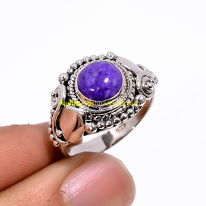 Anillo Boho Hecho a Mano con Plata de Ley 925 y Piedra Preciosa de Charoíta Púrpura Natural - Product Image 3