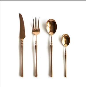 Cuillères et cuillères à thé en laiton plaqué or avec manche en forme de feuille, personnalisables pour la restauration, vente en gros par exportateur indien - Product Image 5