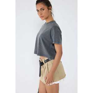 T-shirt court brodé de pierres - Product Image 4